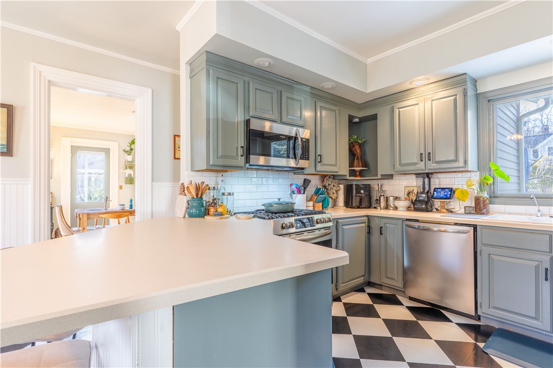 17 James Street, Naples, New York image 11