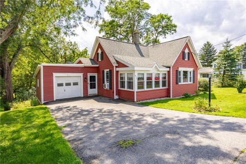 Homes For Sale - 477 Ridge Road<br/> Webster, NY 14580