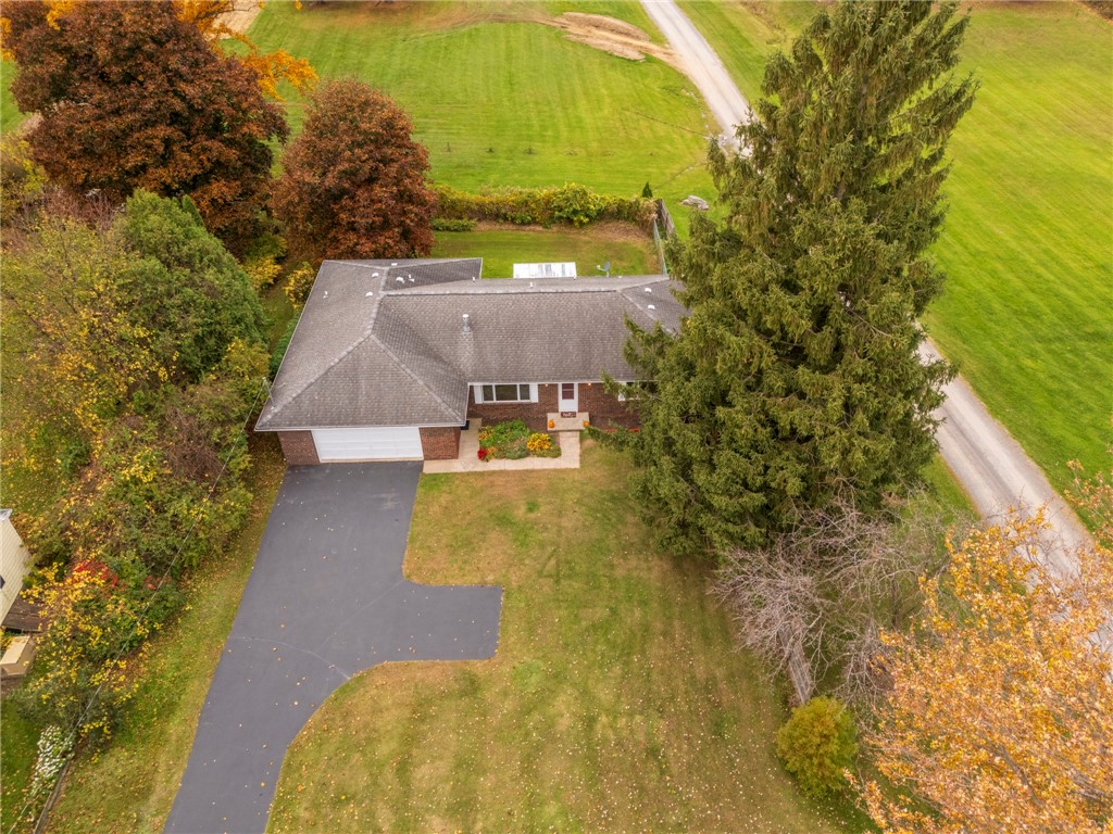 929 Salt Road, Webster, New York image 4