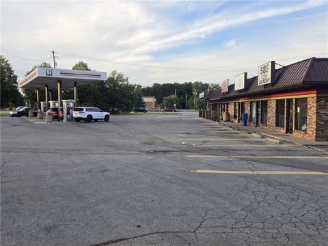 Photo of 1283 State Route 332, Farmington, NY 14425 (MLS # R1714054)