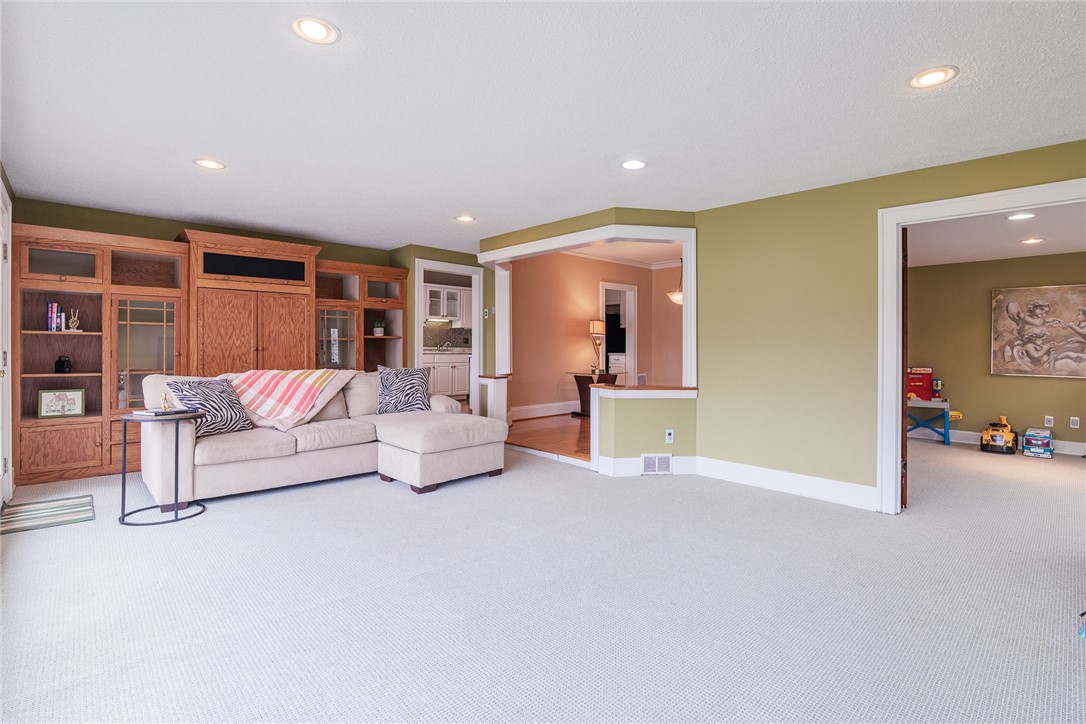 616 Hillside Avenue, Rochester, New York image 16
