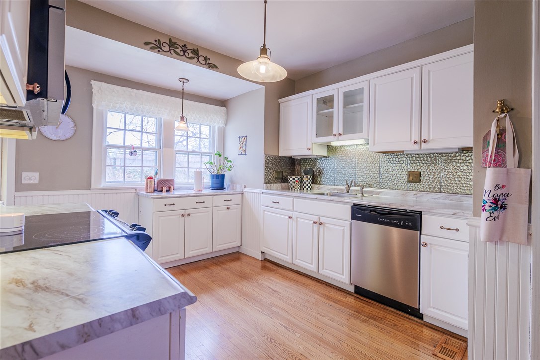 616 Hillside Avenue, Rochester, New York image 3