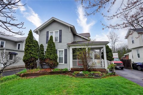 Photo of 450 S Main Street, Canandaigua City, NY 14424 (MLS # R1673743)