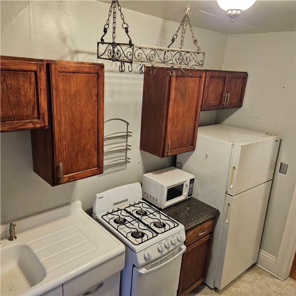 Photo of 108 Boardman Street, Rochester, NY 14607 (MLS # R1644468)