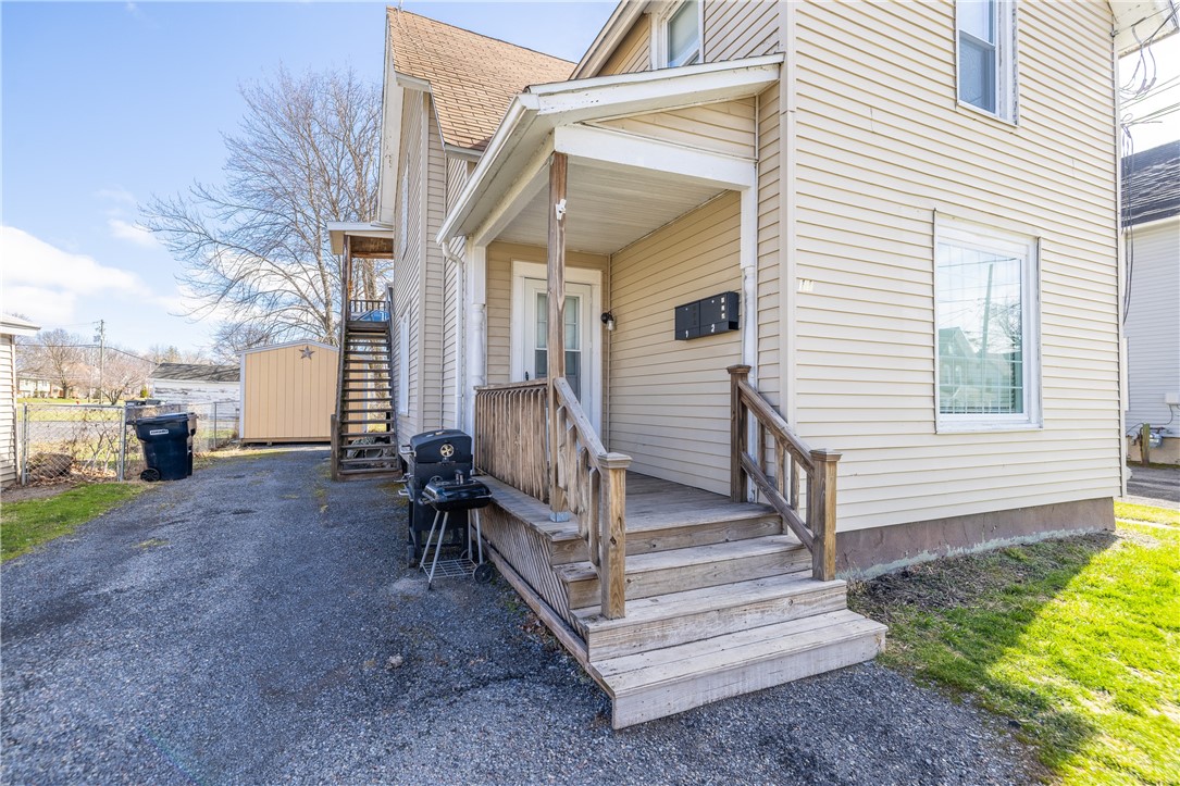 11 Hallenbeck Avenue