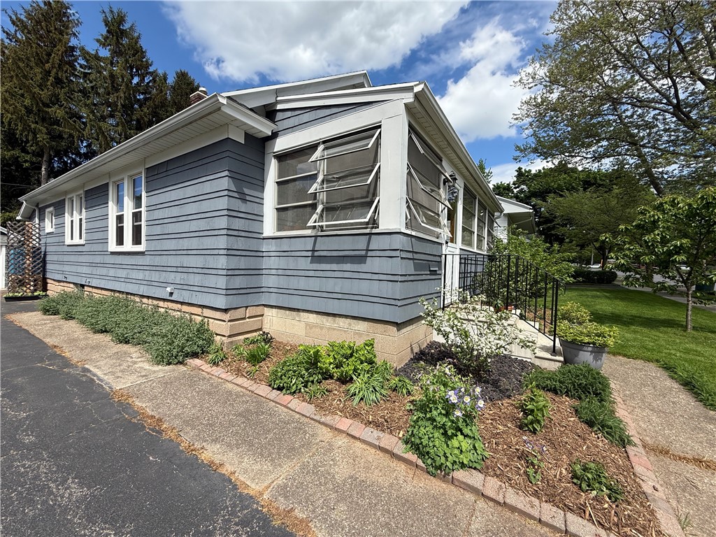 104 Redfern Drive