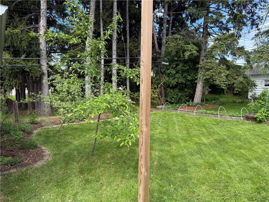 104 Redfern Drive, Rochester, New York image 12