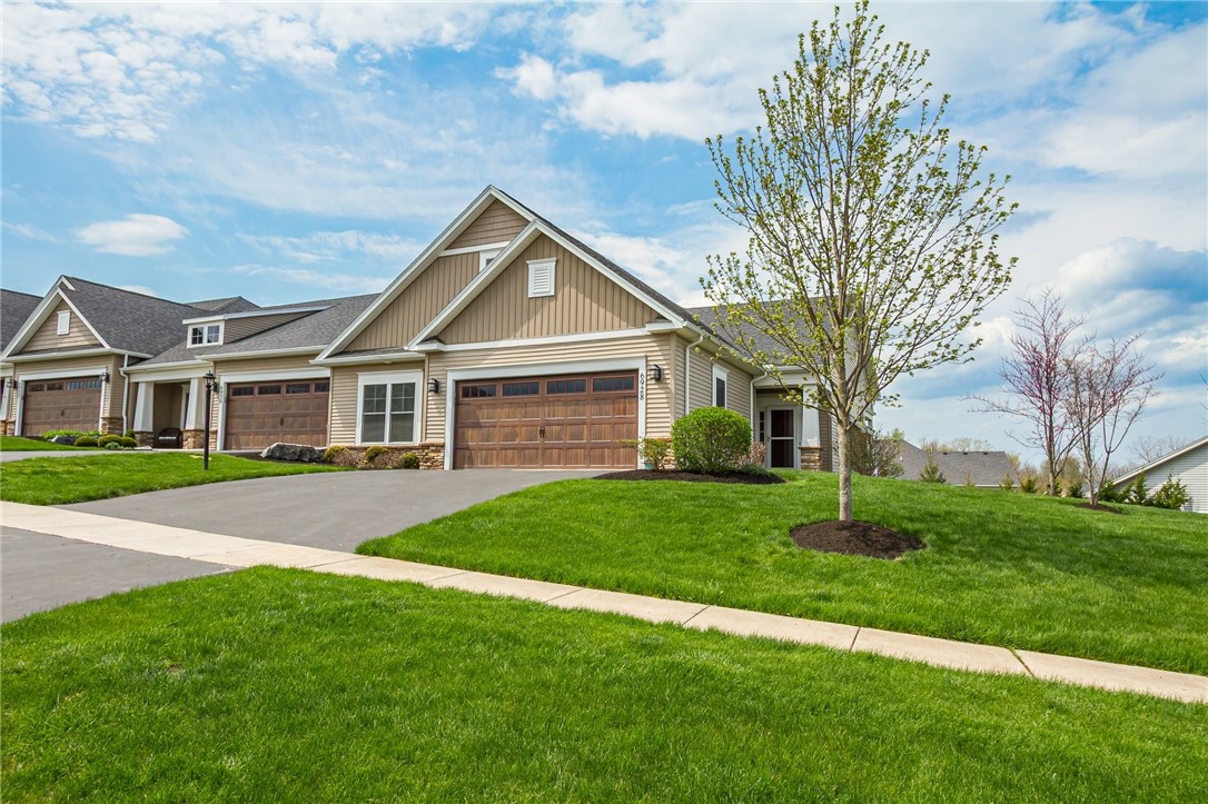6928 Silverton Glenn Gln, Victor, New York image 2