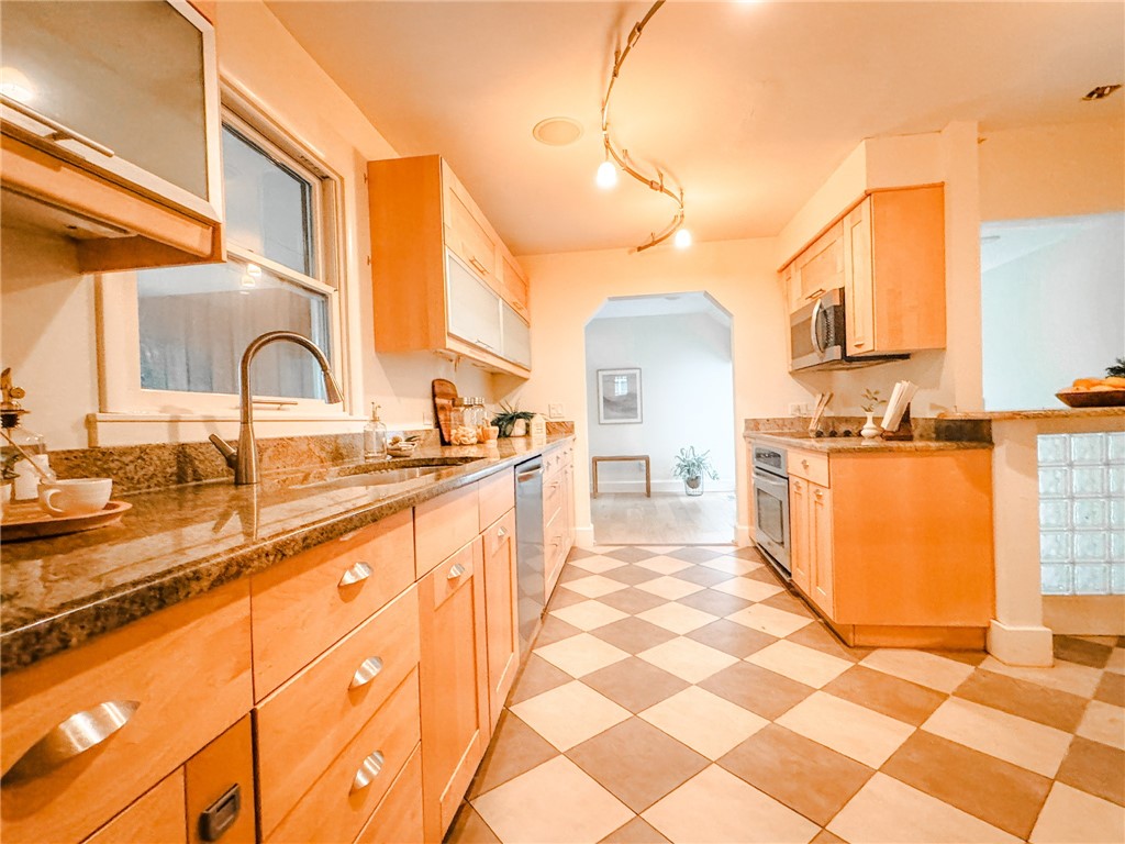 31 Overbrook Road, Pittsford, New York image 11