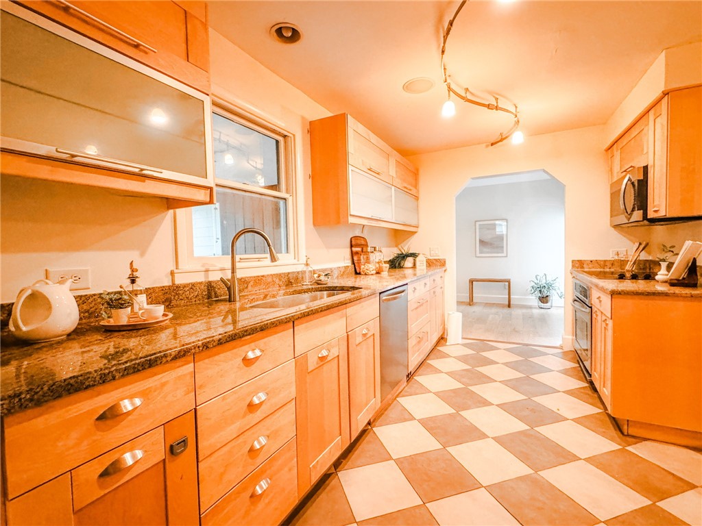 31 Overbrook Road, Pittsford, New York image 8