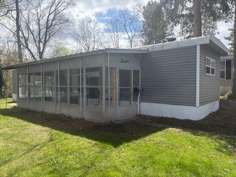 Mobile Home For Sale - 13 Starwood Drive<br/> Penfield, NY 14625