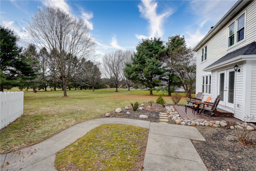 7377 Rolling Meadows Way, Victor, New York image 3