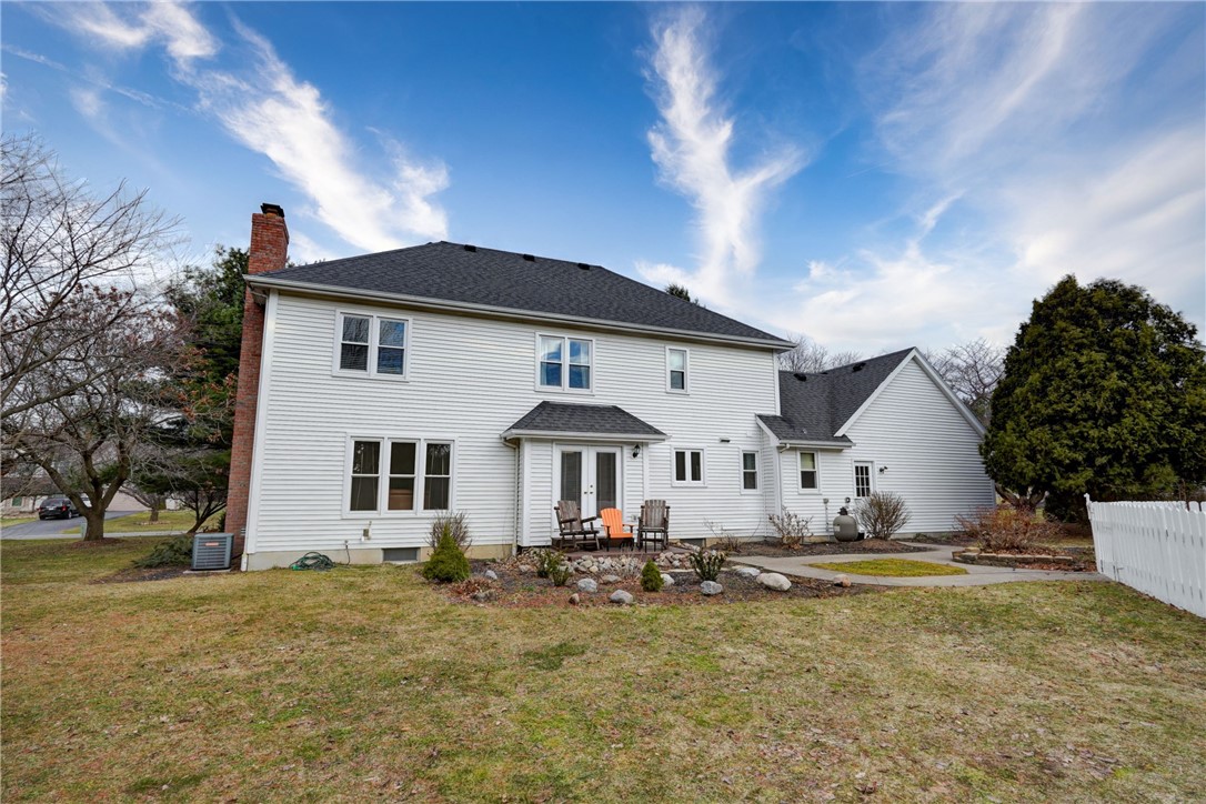 7377 Rolling Meadows Way, Victor, New York image 2
