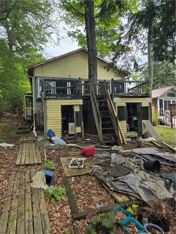 1976 W Shore Road