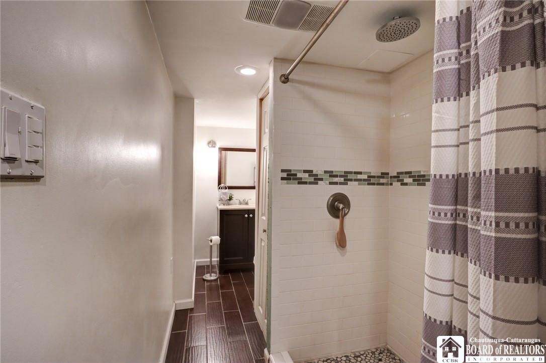 47 Summit Avenue, Jamestown, New York image 38