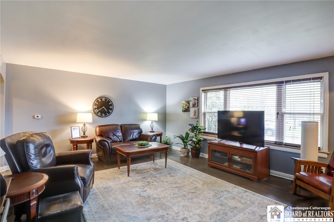 47 Summit Avenue, Jamestown, New York image 5