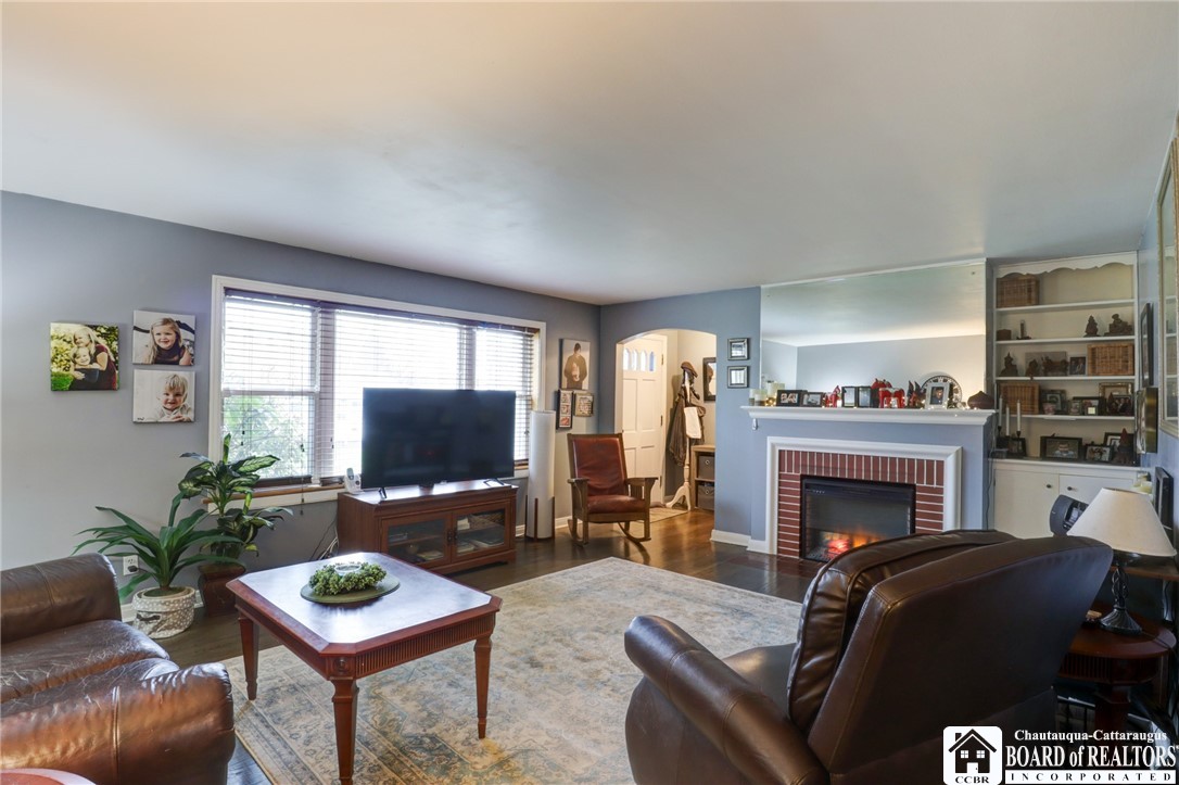 47 Summit Avenue, Jamestown, New York image 6