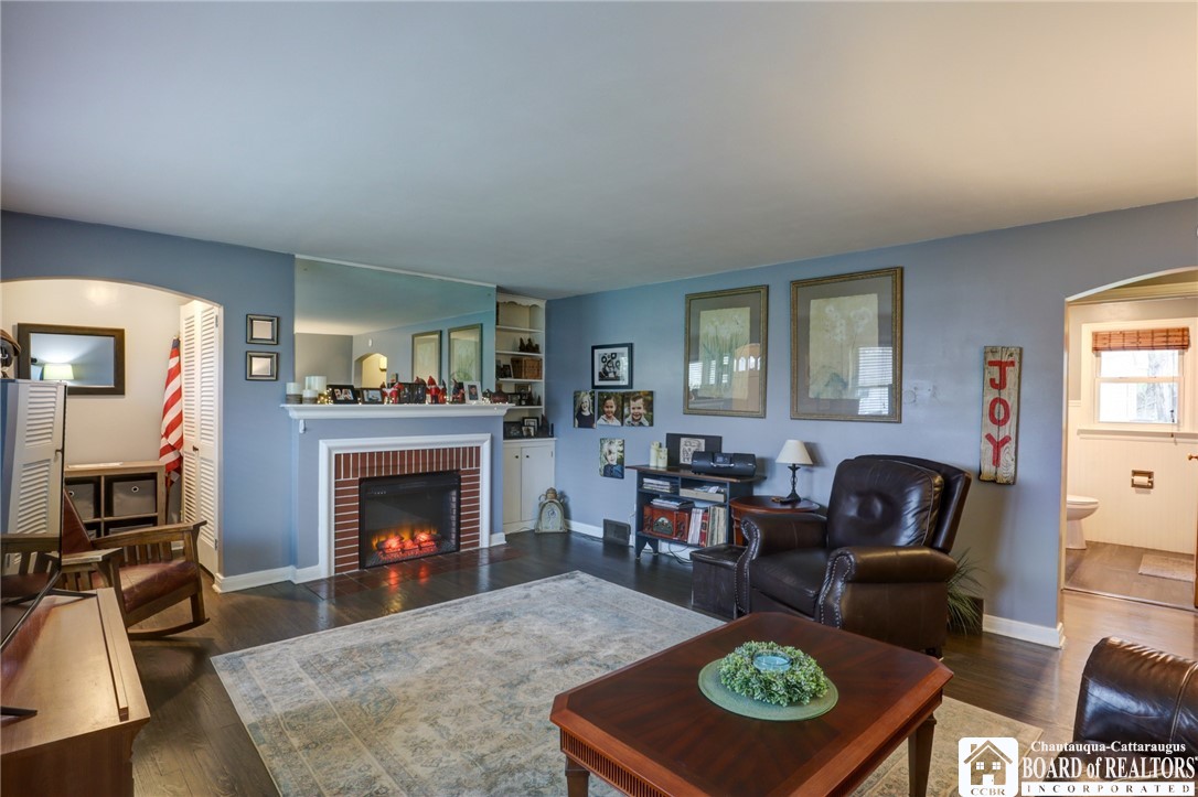 47 Summit Avenue, Jamestown, New York image 8