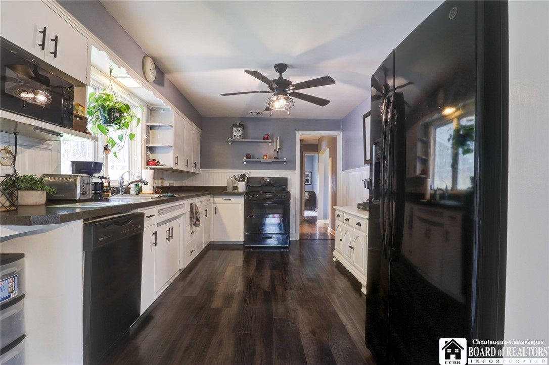 47 Summit Avenue, Jamestown, New York image 16