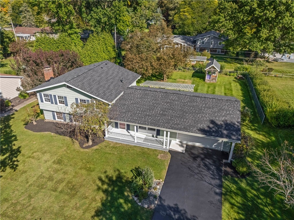 12 Buchanan Road