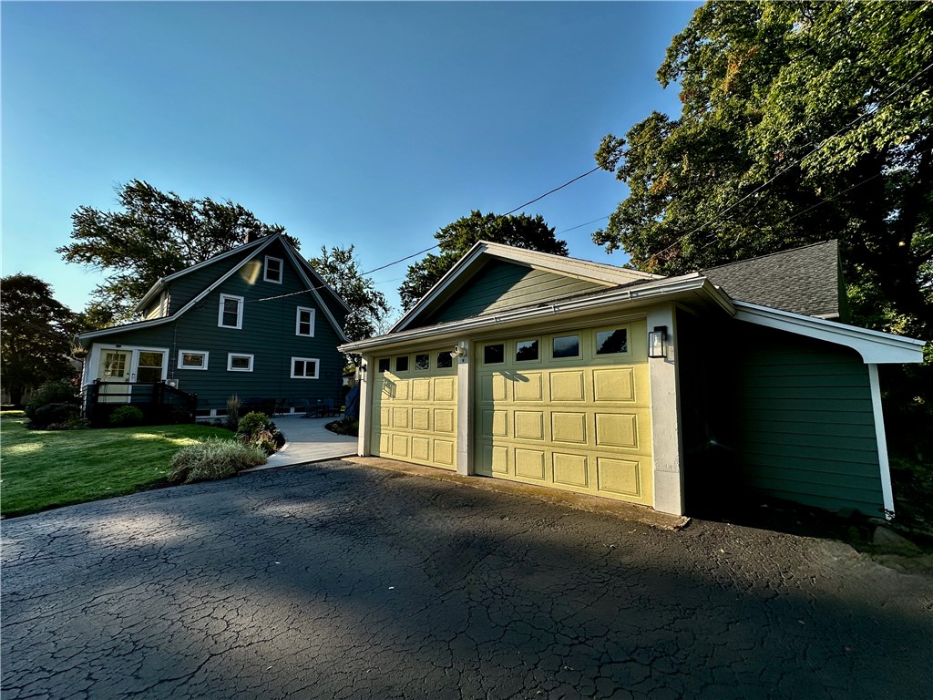 653 Winona Boulevard, Irondequoit, New York image 6