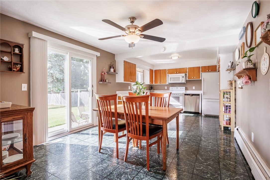 8 Twin Oak Drive