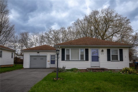 Homes For Sale - 379 Norran Drive<br/> Monroe County, Irondequoit, NY 14609