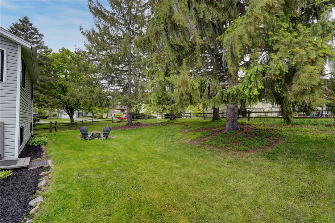 6 Sanders Farm Drive, Penfield, New York image 3