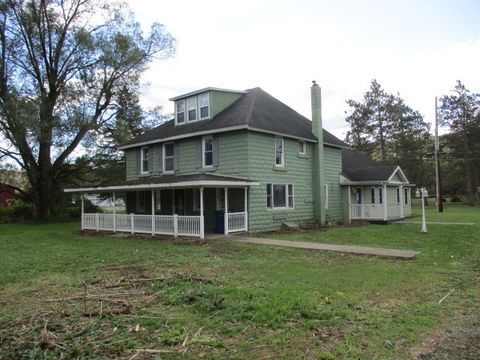 Photo of 2318 Wilawana Road, Chemung, NY 14901 (MLS # R1655619)