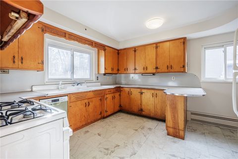 Tiny photo for 43 River Meadow Drive, Henrietta, NY 14623 (MLS # R1655463)