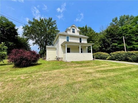 Homes For Sale - 5617 State Route 14<br/> Wayne County, Sodus, NY 14551