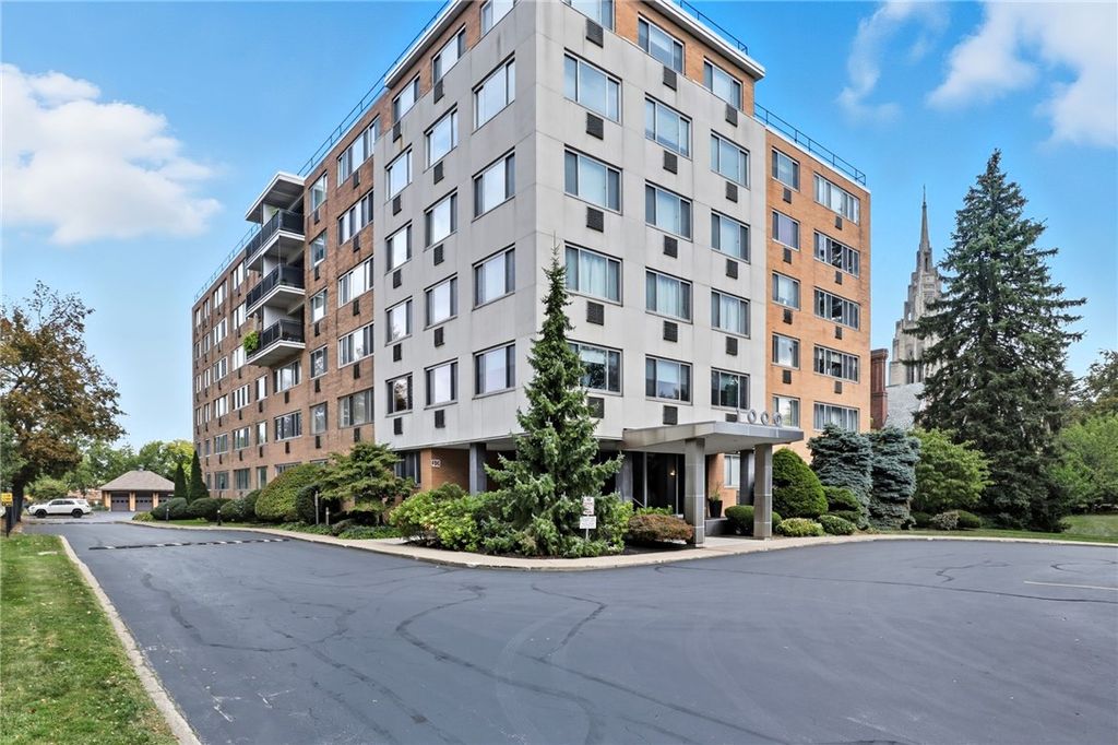 Photo of 1000 East Avenue #UN606, Rochester, NY 14607 (MLS # R1652366)