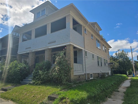 Photo of 1101 North Street, Rochester, NY 14621 (MLS # R1716850)