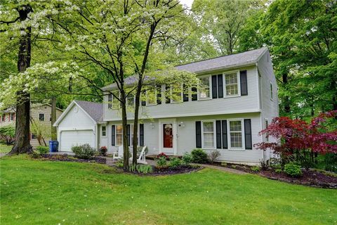 18 Chesham Way Fairport NY 14450