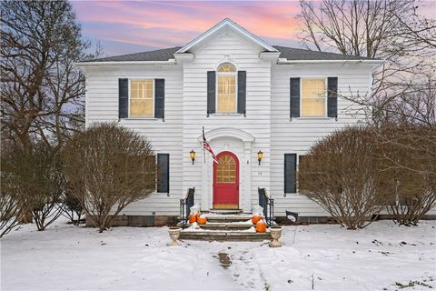 Homes For Sale - 14 W Wright Avenue<br/> Seneca County, Waterloo, NY 13165