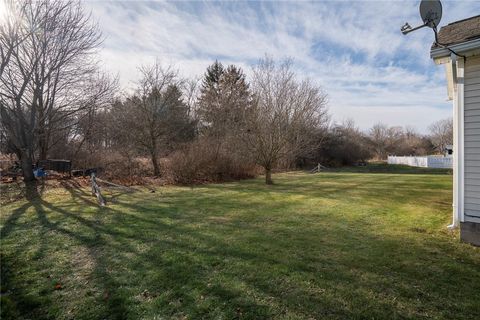 Tiny photo for 21 Acorn Valley Trl, Ogden, NY 14624 (MLS # R1655735)