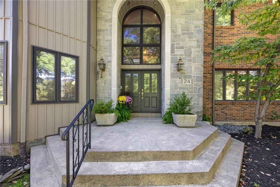24 Woodland Drive