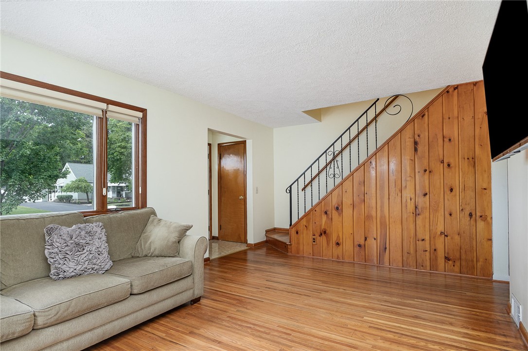 Search Properties 3 35 garden lane