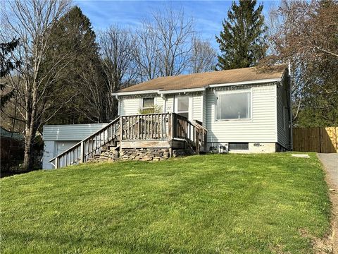 Photo of 27 Franklin Road, Walton, NY 13856 (MLS # R1679250)