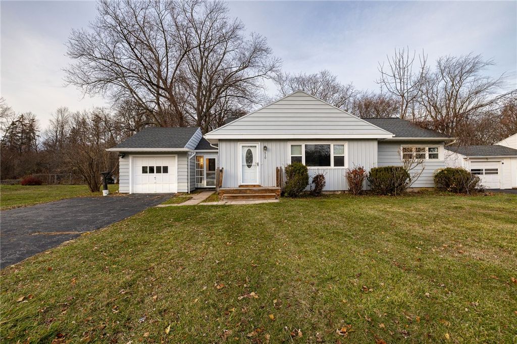 Photo of 510 Hinchey Road, Gates, NY 14624 (MLS # R1652779)