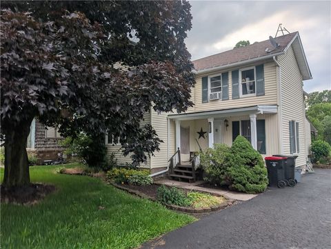 Photo of 8133 State Street, Royalton, NY 14067 (MLS # R1694406)