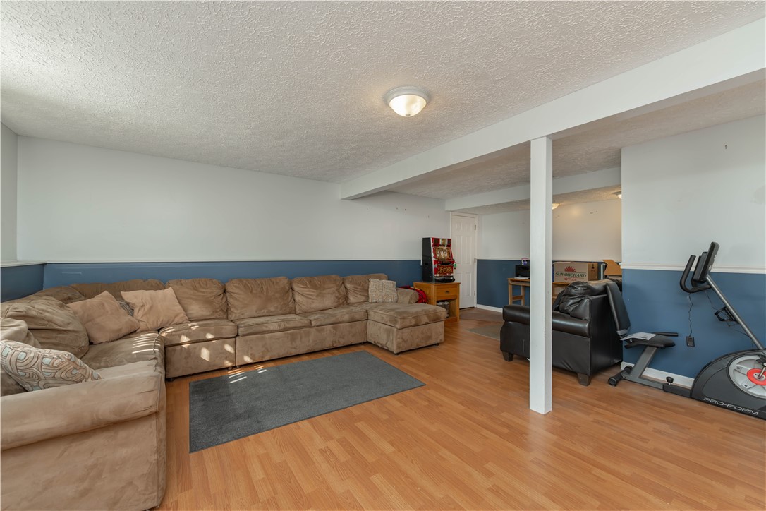 60 Wayfaring Lane, Greece, New York image 19