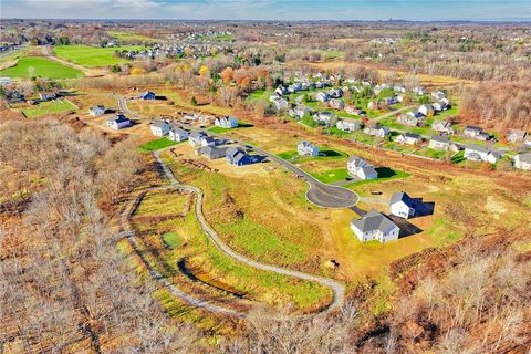 Photo of 27 Mendon Green Lane, Mendon, NY 14534 (MLS # R1654918)