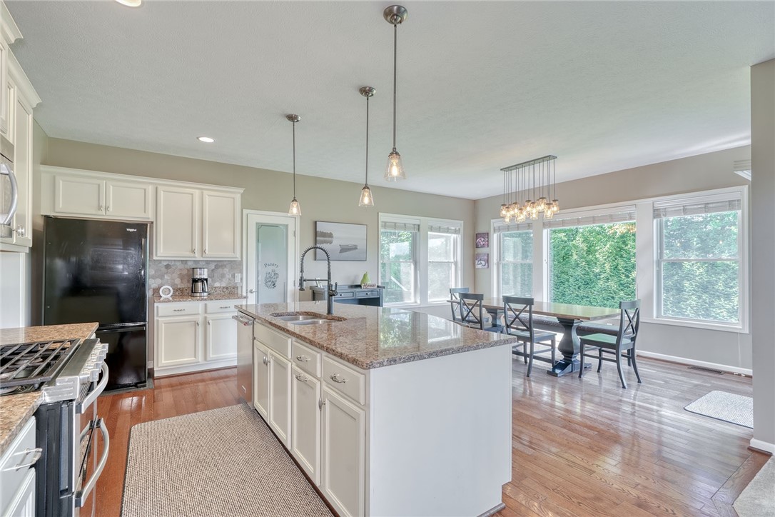 854 Esjay Drive, Victor, New York image 13