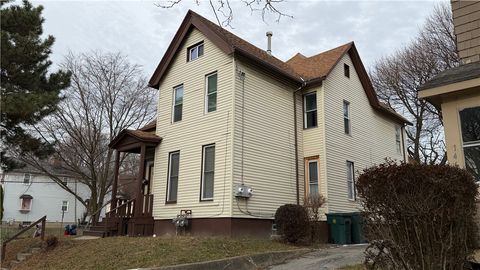 Photo of 140 Pennsylvania Avenue, Rochester, NY 14609 (MLS # R1653923)