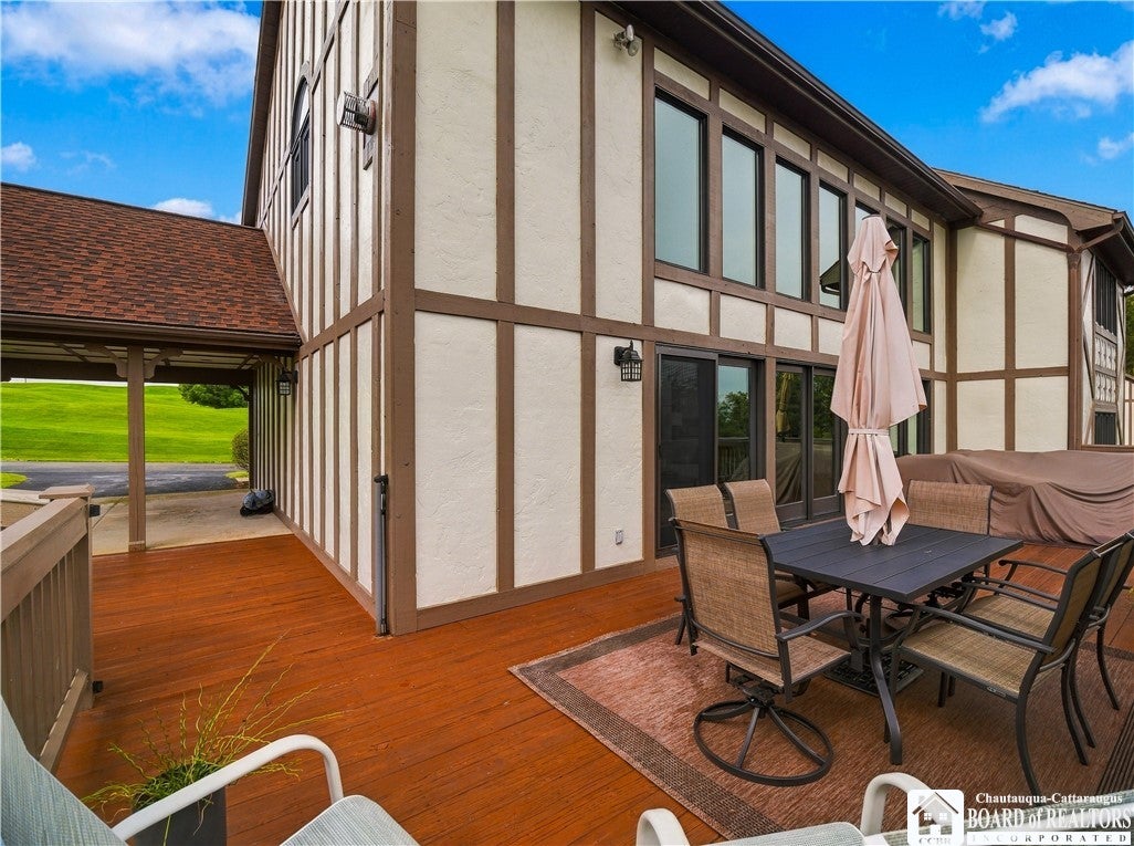 8253 Canterbury Drive