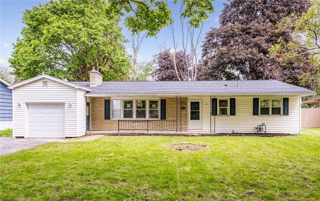 162 Berkshire Drive, Greece, New York image 1