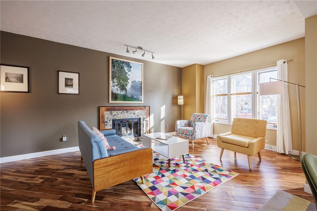 Photo of 227 S Fitzhugh Street, Rochester, NY 14608 (MLS # R1662864)