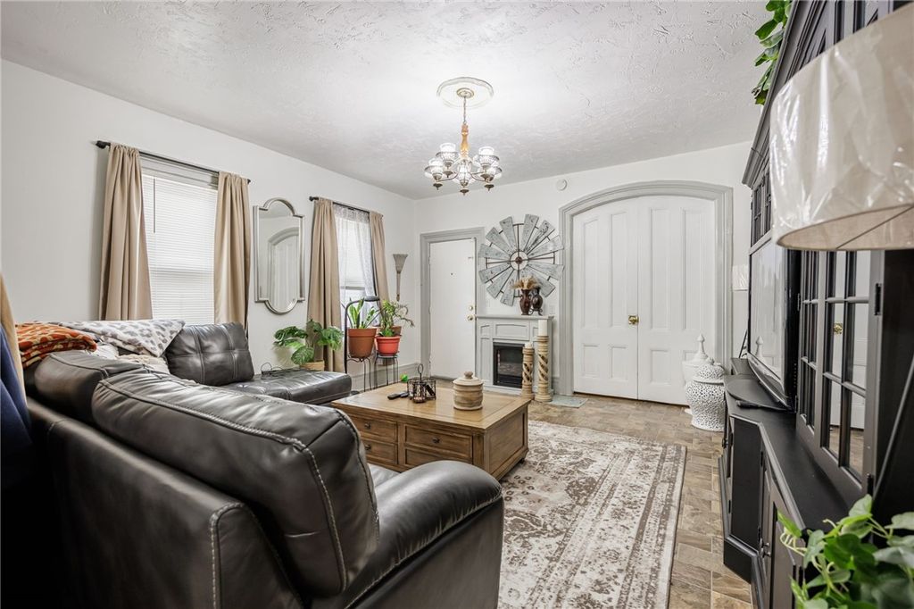 Photo of 540 Maple Street, Rochester, NY 14611 (MLS # R1665435)