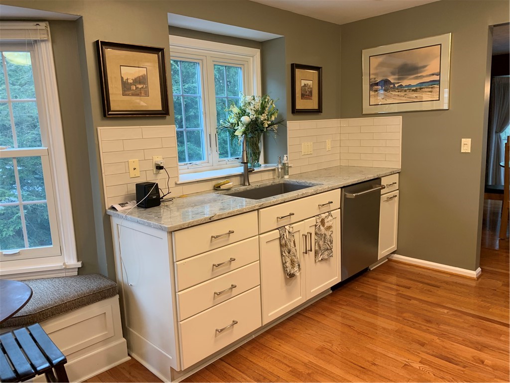 93 Creek Ridge, Pittsford, New York image 10